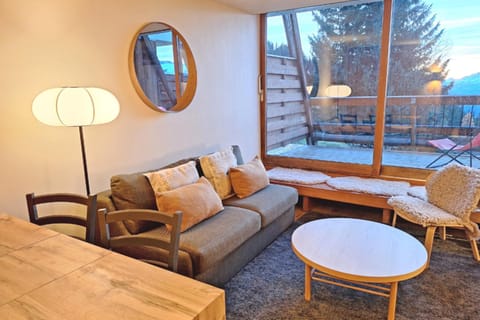 Cozy apartment with balcony and pool Apartment in Bourg-Saint-Maurice