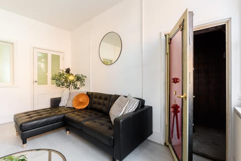 Living room, Seating area, safe, safe