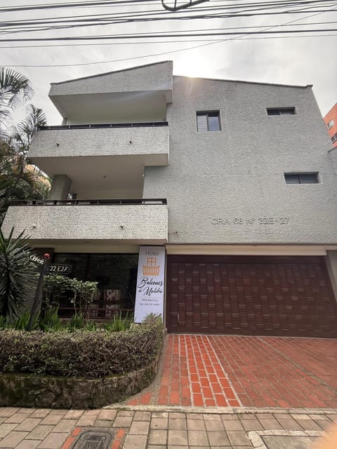 Property building, Day