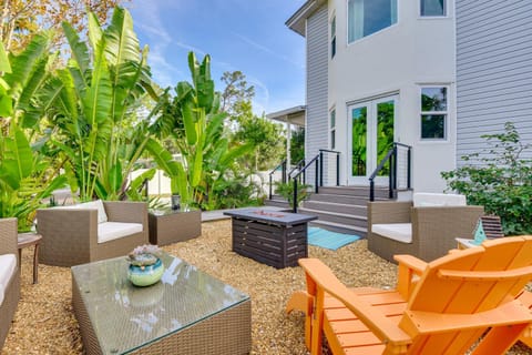 3,200-Sq-Ft Hideaway 5 Mi to Downtown Sarasota! House in Sarasota
