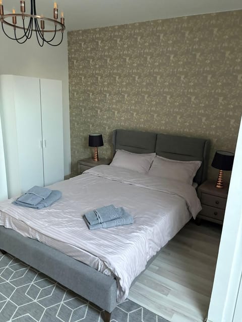 Taverna to Petrino Bed and Breakfast in Craiova