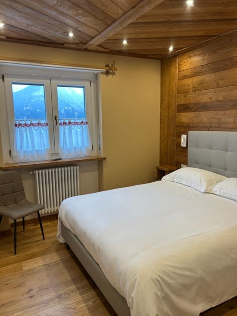 Chez Nous Apartments - ALPIN Apartment in Sauze d'Oulx