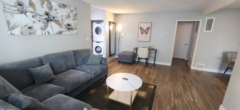 Cozy 2bdr Beach home Apartment in Huntington Beach
