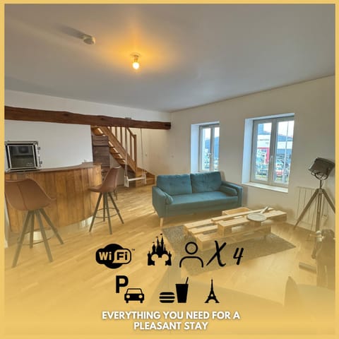 View (from property/room), Living room, Seating area