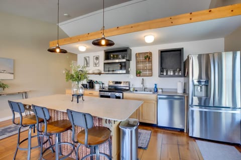 Hike, Bike and Ski! Downtown Crested Butte Condo Apartment in Crested Butte