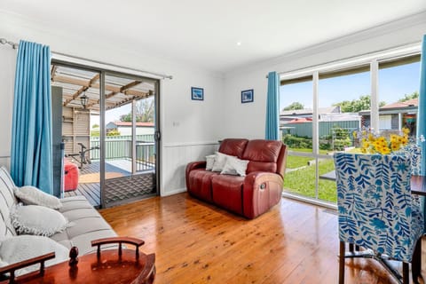 Patio, Garden, View (from property/room), Balcony/Terrace, Seating area, Garden view