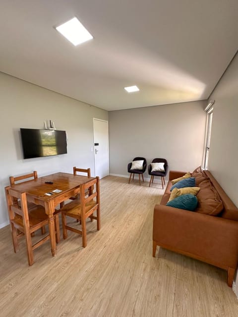 Communal lounge/ TV room, Kitchen or kitchenette, Living room, Seating area, Dining area, minibar