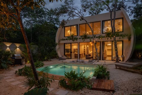 Property building, Patio, Night, Garden, Garden view, Pool view, Swimming pool, sunbed