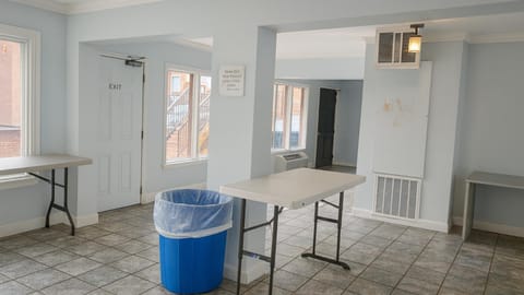 Gated 2 Double Beds Studio with Full Kitchen 106 Apartment in Baton Rouge