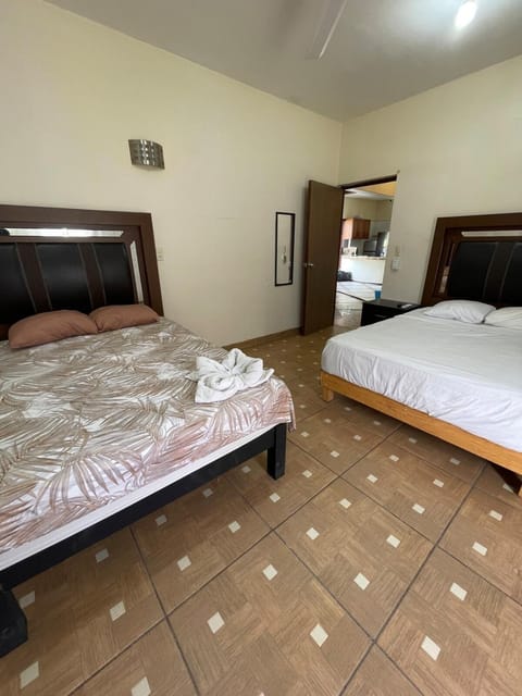 confortable casa de 3 habitaciones con aire acondicionado Apartment in Puerto Escondido