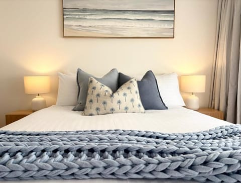 Simple Comfort: Bridport Retreat House in Bridport