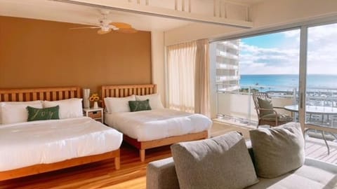 Ocean view studio with parking Apartment hotel in Honolulu