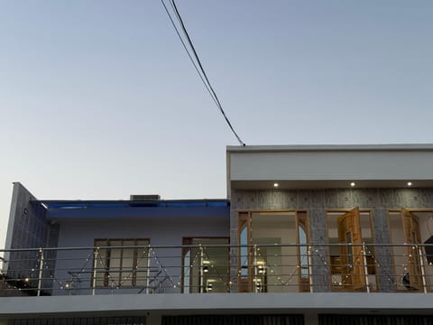Property building, Balcony/Terrace