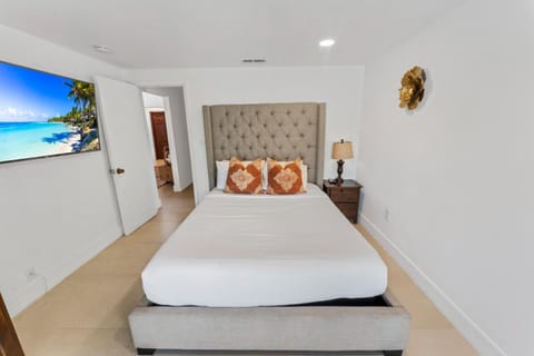 Villa Aqua Haven Villa in North Bay Village