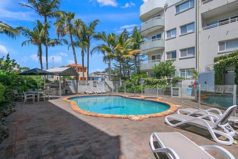 BBQ facilities, Swimming pool, sunbed