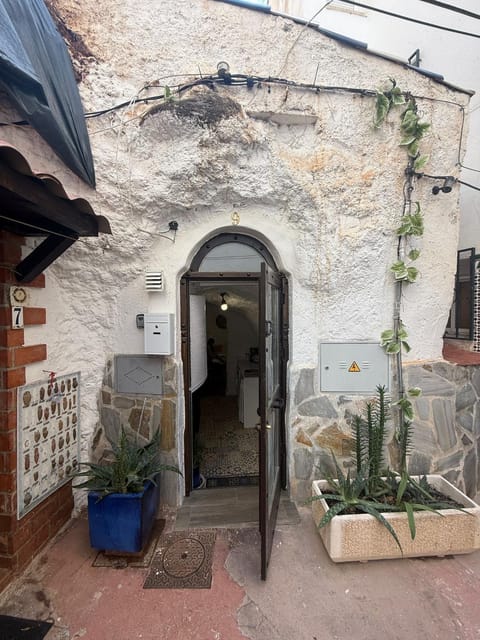 Facade/entrance, Day