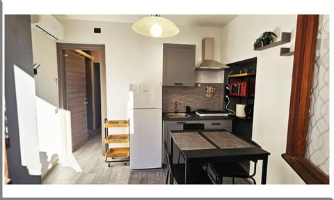 Property building, Kitchen or kitchenette, Living room