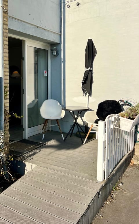 Hyggelig og stille lejlighed 100 m fra torvet Apartment in Stege