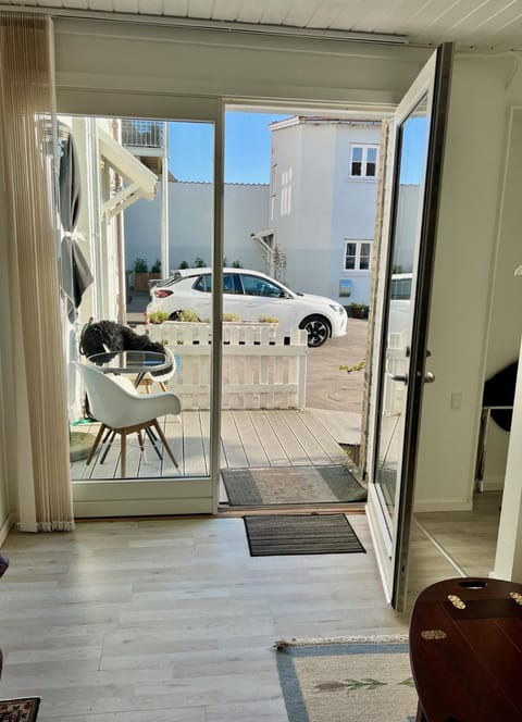 Hyggelig og stille lejlighed 100 m fra torvet Apartment in Stege