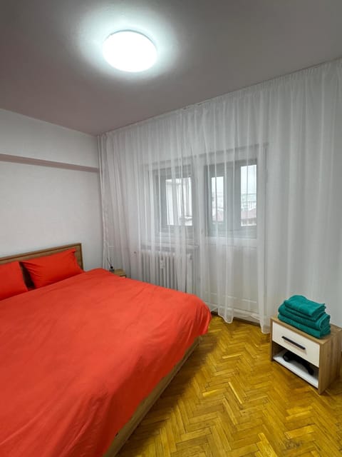 Spacious Central Apartment Craiova 3 Bedroom Apartment in Craiova