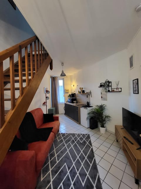 TV and multimedia, Living room, Seating area