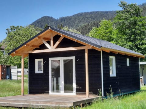 Property building, Facade/entrance, Off site