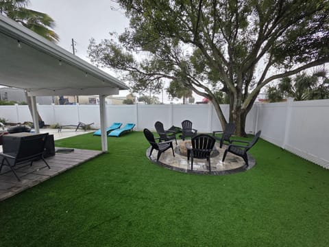 Adobe place House in Florida