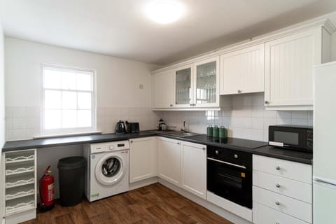 Bright 1 Bed Harbour-side Apartment with Balcony Apartment in Copeland District