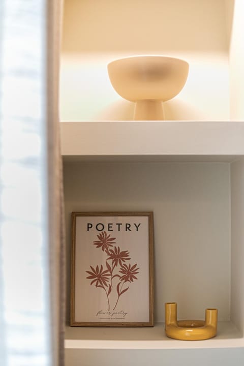 Library, Decorative detail