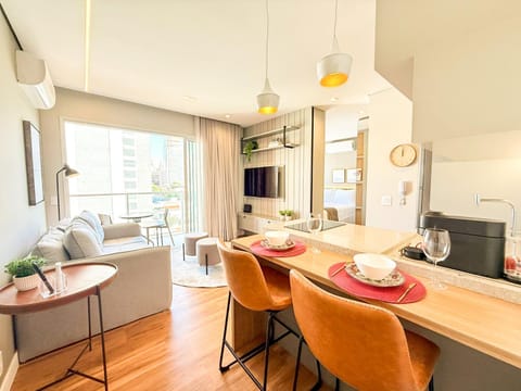 TV and multimedia, Living room, Dining area, air conditioner
