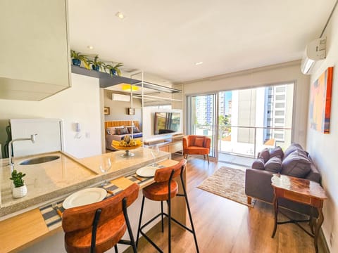TV and multimedia, Kitchen or kitchenette, Living room, Dining area