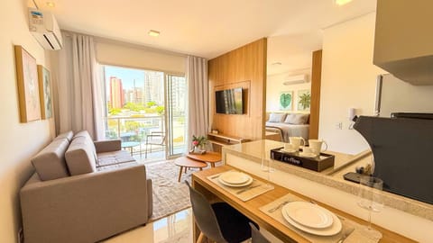 TV and multimedia, Living room, Dining area, Evening entertainment