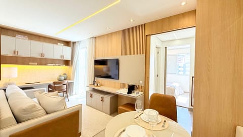 Communal lounge/ TV room, TV and multimedia, Living room, Evening entertainment
