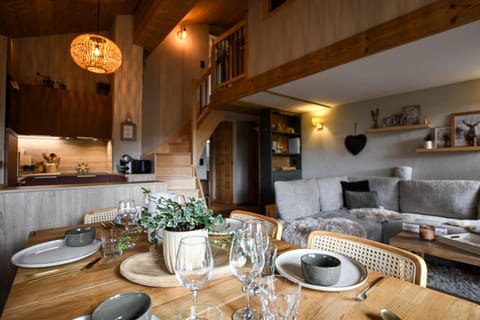 Living room, Dining area