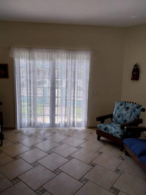 Beachfront Bed & Breakfast Home Near Ilha Grande House in Angra dos Reis