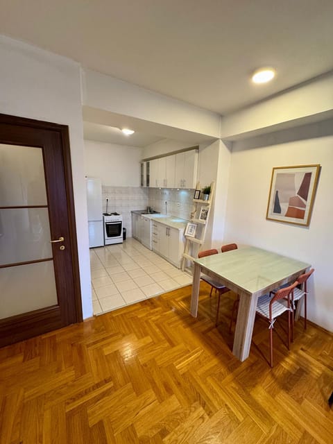 Bright & Cozy Urban Apartment Apartment in Podgorica