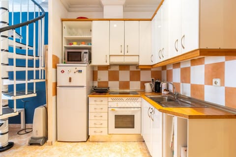 Blue Roof Downtown Alicante Apartment in Alicante