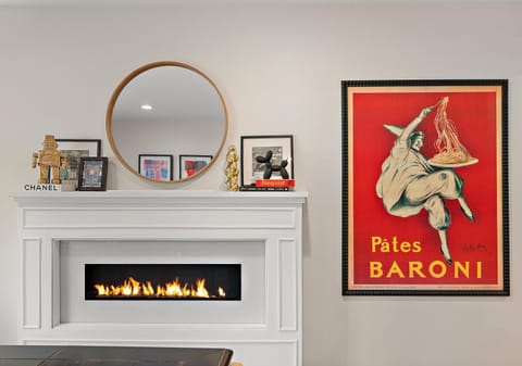 "Chic Retreat" Home Office & Gym by Roxy Rentals House in Plymouth