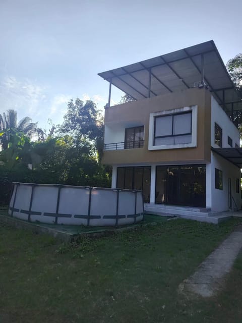 Garden, Swimming pool