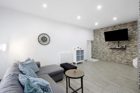 Property building, Living room