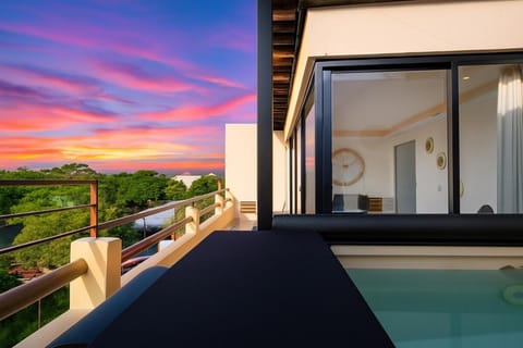 View (from property/room), Balcony/Terrace, Pool view, Swimming pool, Sunset, sunbed