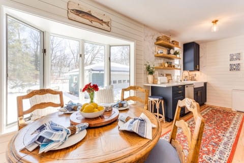 "Garden Getaway" by Roxy Rentals Family Fav House in Plymouth