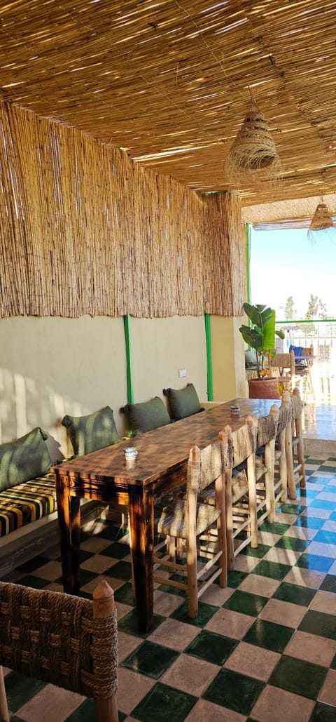 Patio, Dining area