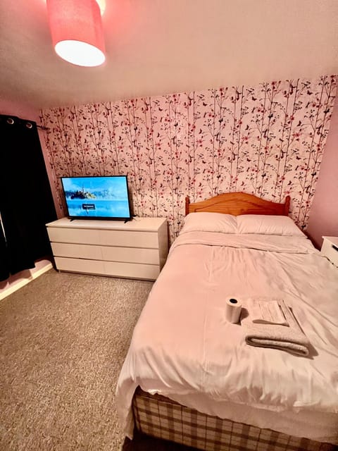 Mona Vacation rental in Hull