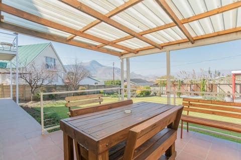 Patio, Natural landscape, BBQ facilities, View (from property/room), Mountain view, Family