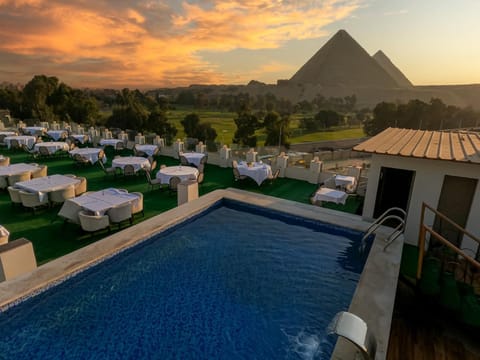 Balcony/Terrace, Balcony/Terrace, Swimming pool, Swimming pool