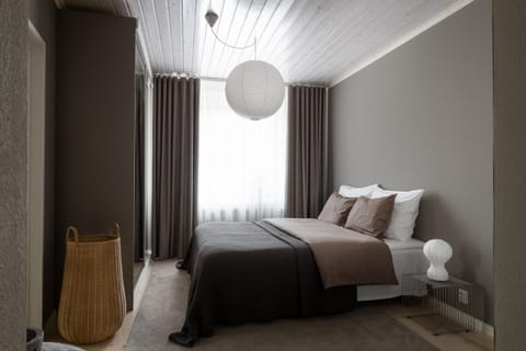 Bed, Bedroom, Inner courtyard view, towels