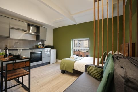 Olive Branch Apartments - Stylish Studio & 1 Bed Deluxe Apartments in the Heart of Broomhill - Hosted by Stay Host Save Apartment in Sheffield