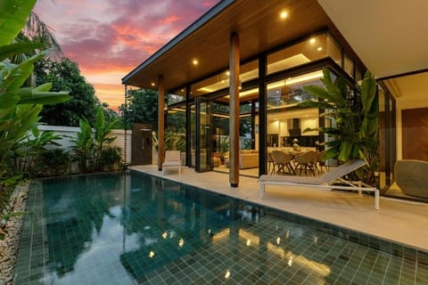 Property building, Pool view, Swimming pool, sunbed
