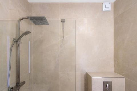 New Panoramic studio overlooking Monaco Apartment in Avenue du Carnier